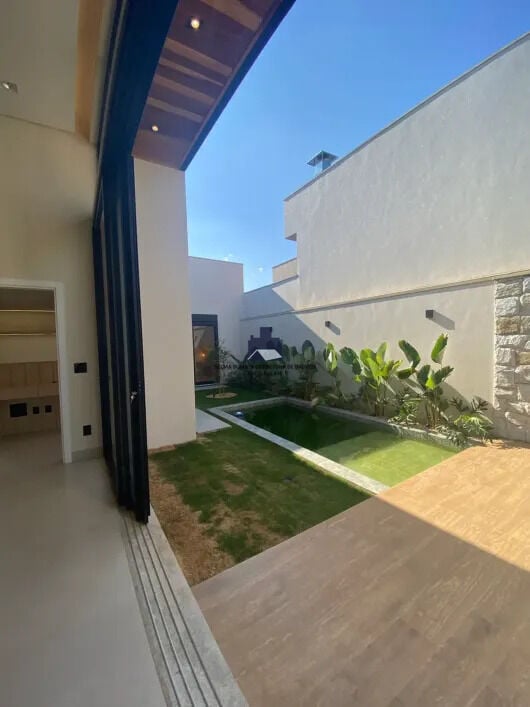Casa de Condomínio com 3 quartos à venda, 165m² — foto 4 de 27