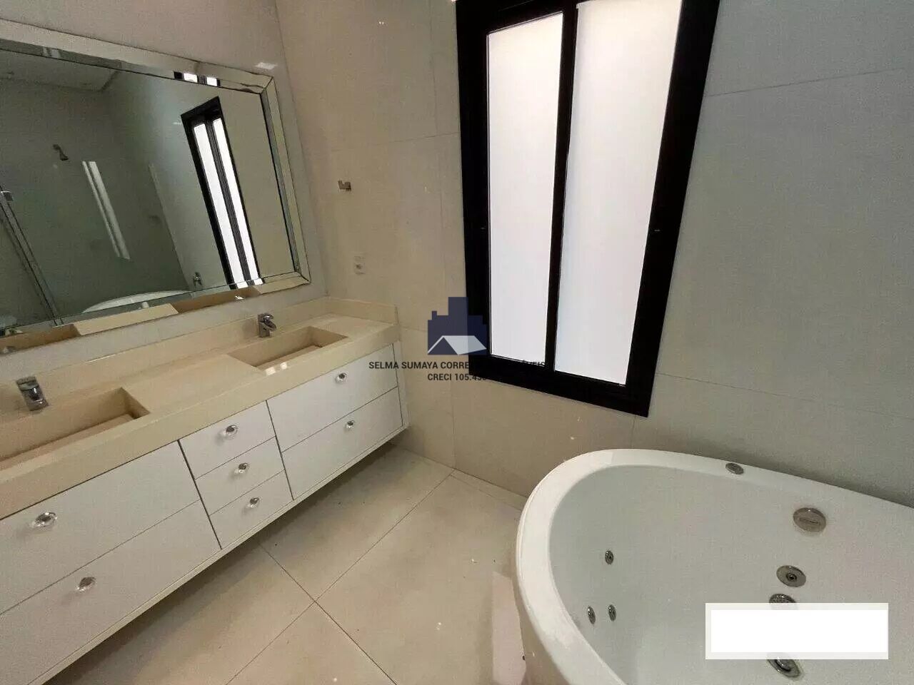 Casa de Condomínio com 3 quartos à venda, 250m² — foto 15 de 18
