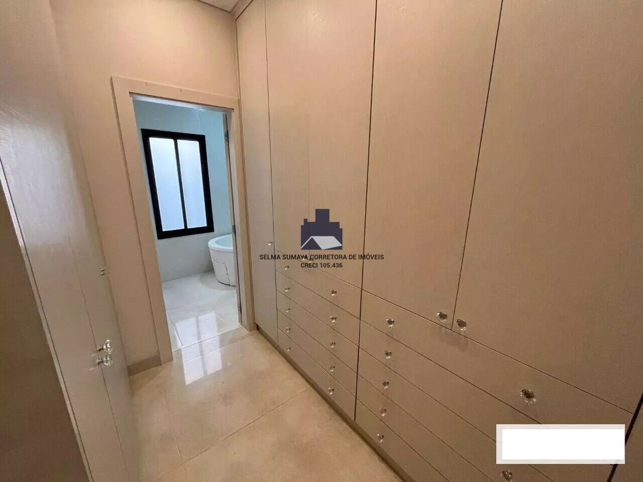 Casa de Condomínio com 3 quartos à venda, 250m² — foto 10 de 18