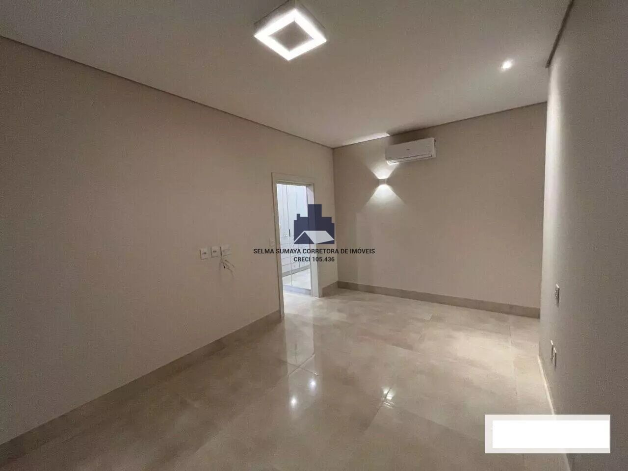 Casa de Condomínio com 3 quartos à venda, 250m² — foto 14 de 18