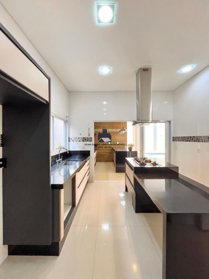 Casa de Condomínio com 4 quartos à venda, 330m² — foto 15 de 20