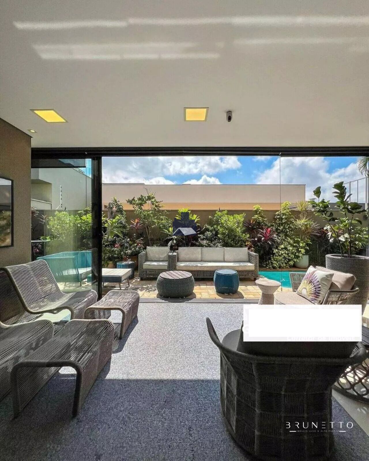 Casa de Condomínio com 4 quartos à venda, 350m² — foto 9 de 10