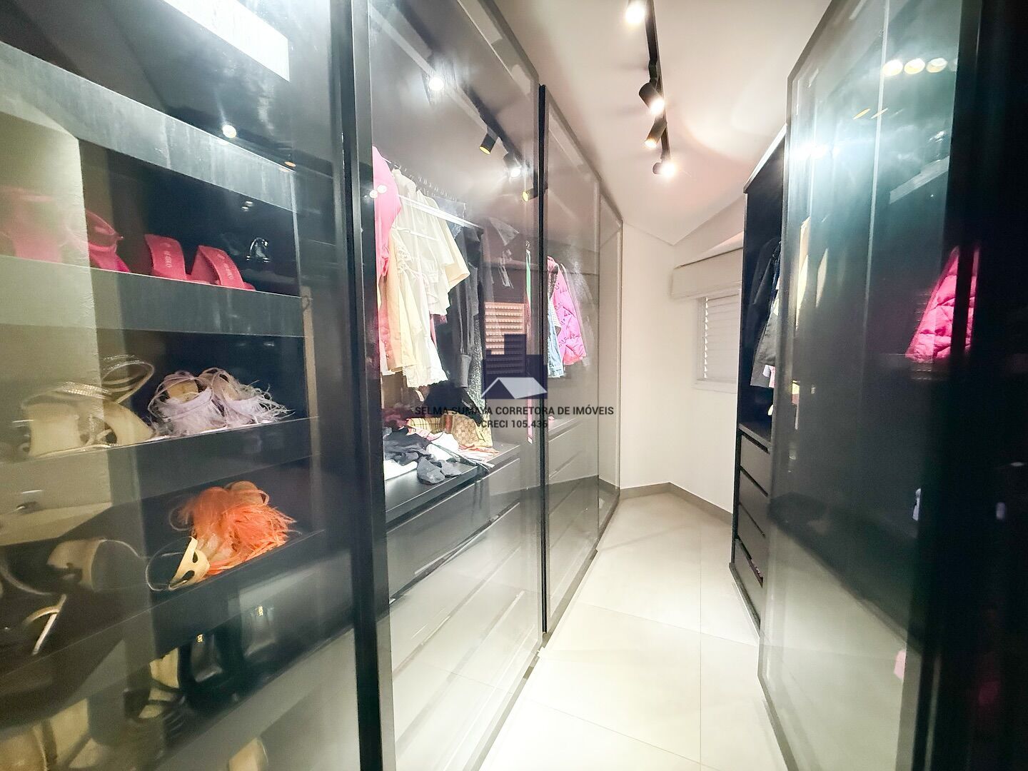 Casa de Condomínio com 3 quartos à venda, 290m² — foto 9 de 17