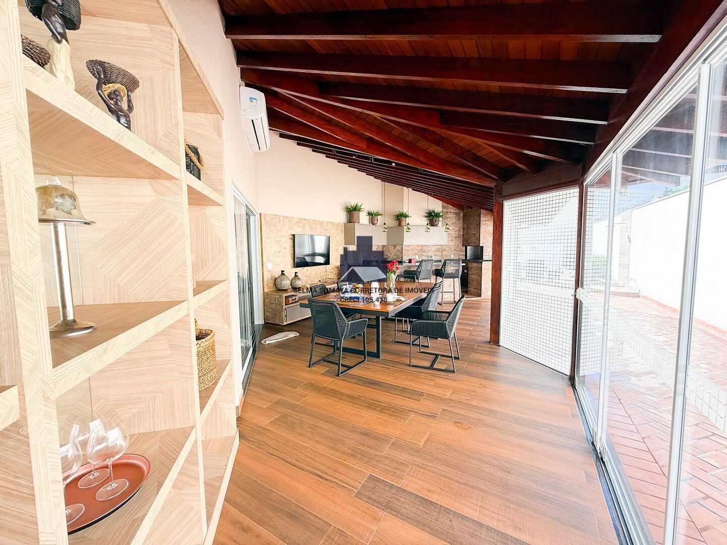 Casa de Condomínio com 3 quartos à venda, 290m² — foto 10 de 17