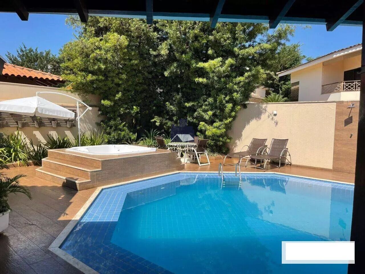 Casa de Condomínio com 3 quartos à venda, 460m² — foto 23 de 25