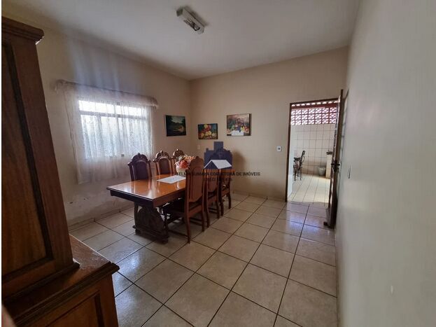 Casa com 3 quartos à venda, 130m² — foto 4 de 14
