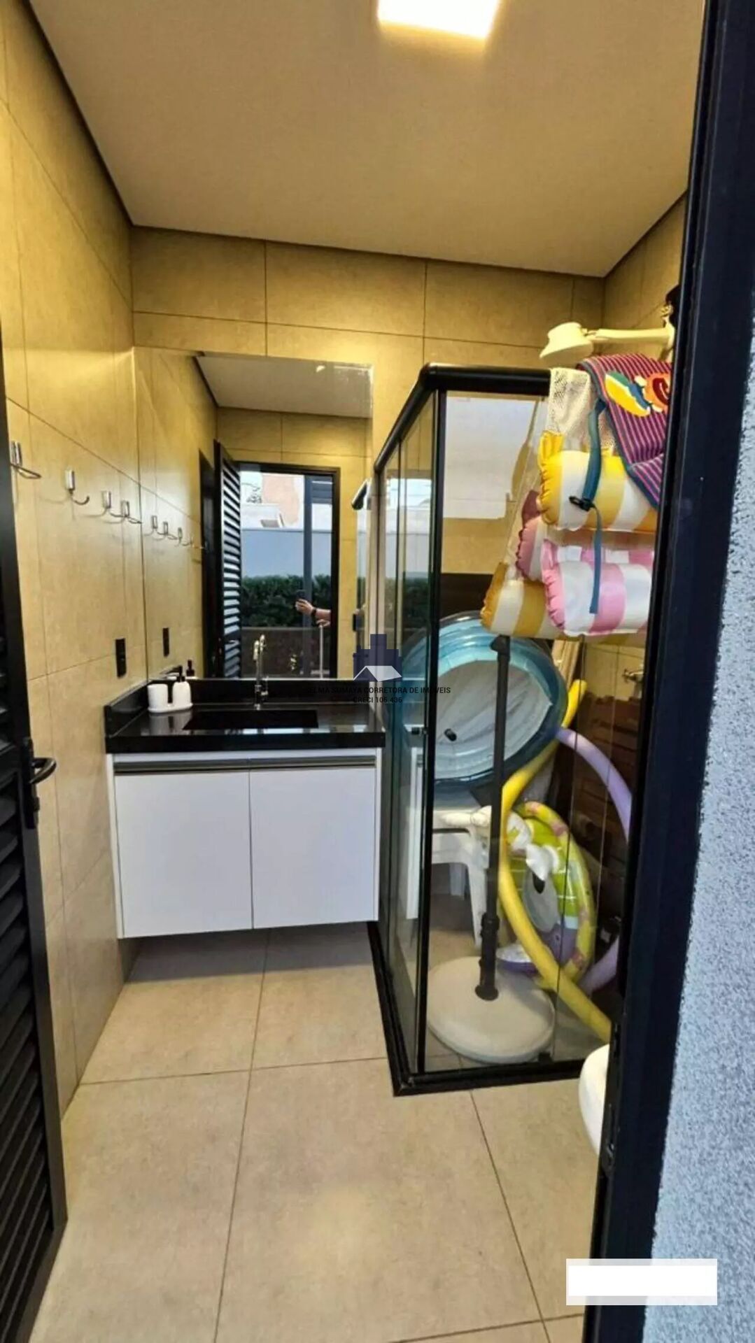 Casa de Condomínio com 3 quartos à venda, 195m² — foto 8 de 25