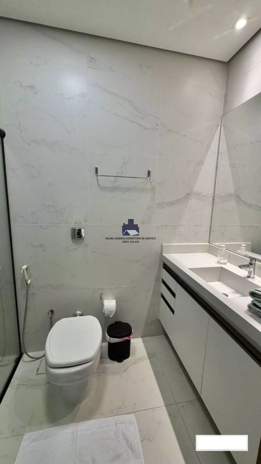 Casa de Condomínio com 3 quartos à venda, 195m² — foto 11 de 25