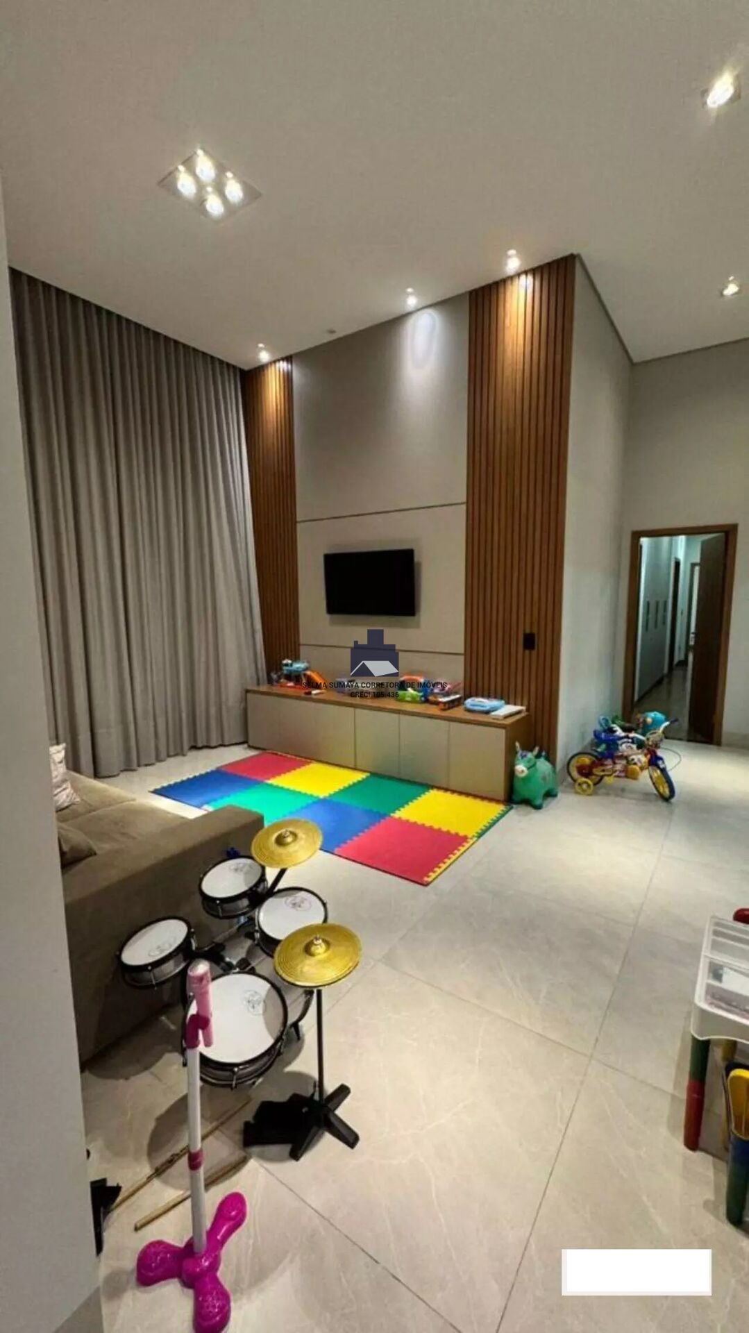 Casa de Condomínio com 3 quartos à venda, 195m² — foto 4 de 25