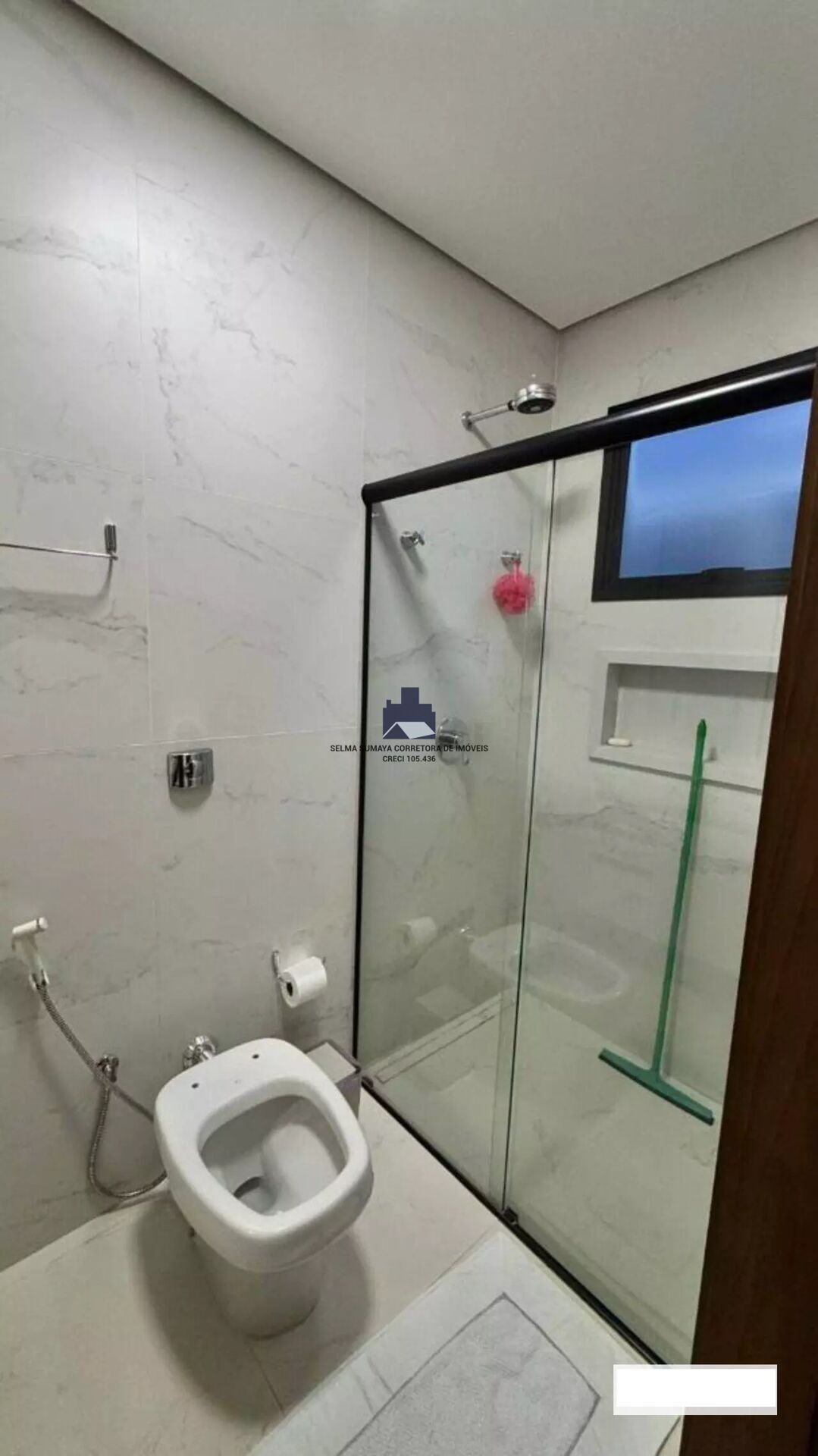 Casa de Condomínio com 3 quartos à venda, 195m² — foto 13 de 25