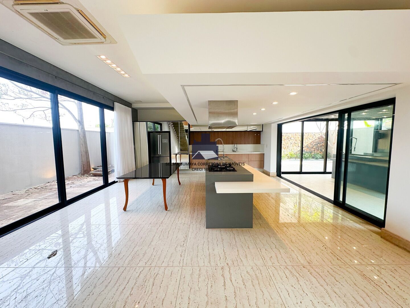 Casa de Condomínio com 4 quartos à venda, 450m² — foto 16 de 18