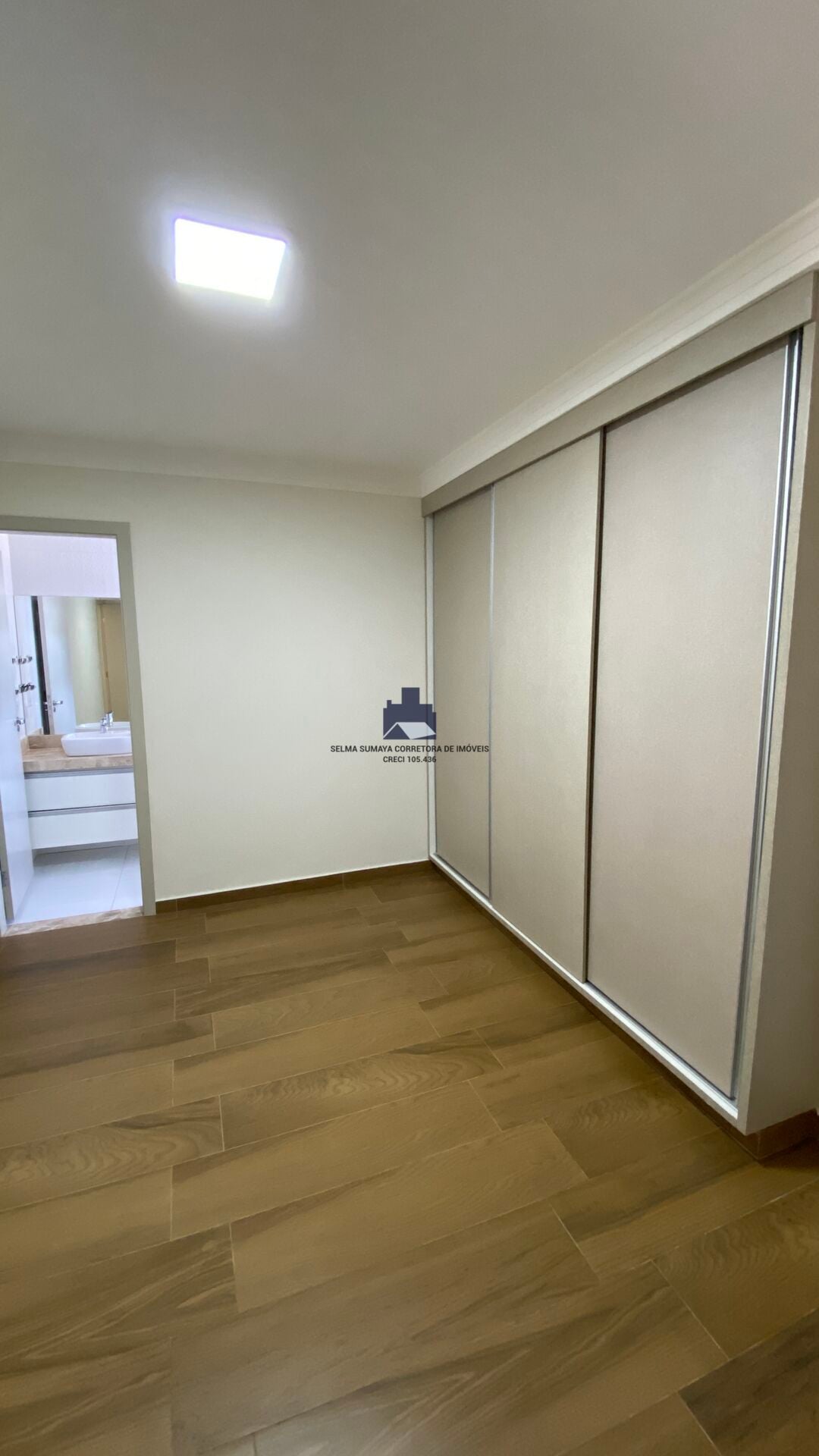 Casa de Condomínio com 4 quartos à venda, 285m² — foto 21 de 33