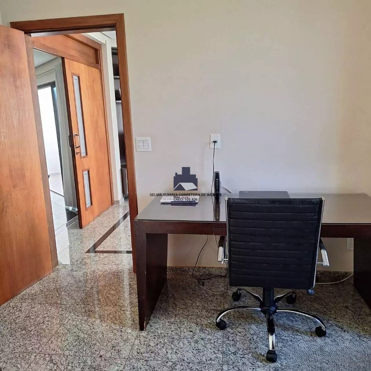 Apartamento com 4 quartos à venda, 255m² — foto 14 de 18