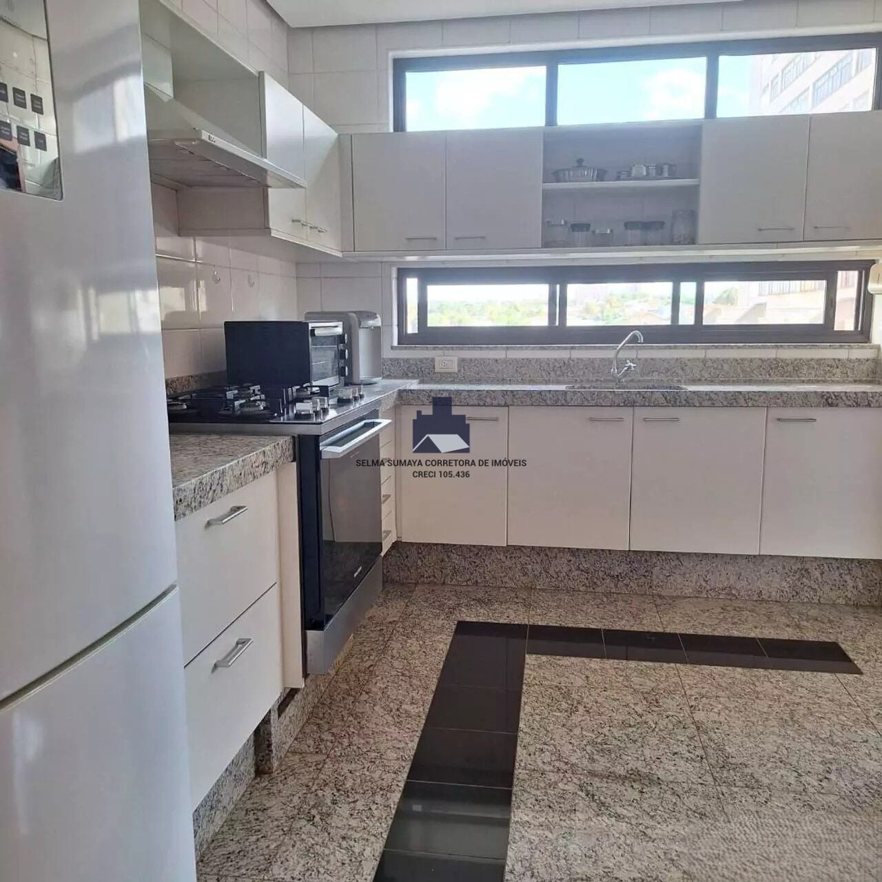 Apartamento com 4 quartos à venda, 255m² — foto 4 de 18