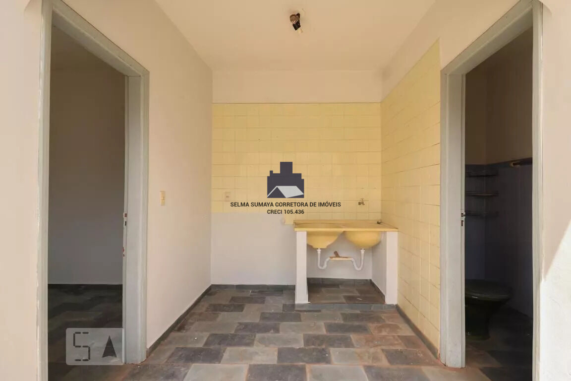 Casa com 3 quartos à venda, 250m² — foto 18 de 29