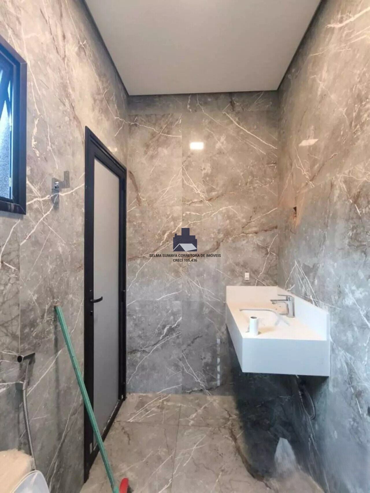 Casa de Condomínio com 3 quartos à venda, 160m² — foto 8 de 18