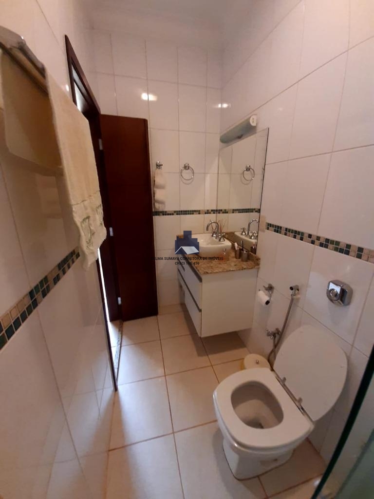Casa de Condomínio com 3 quartos à venda, 256m² — foto 10 de 44