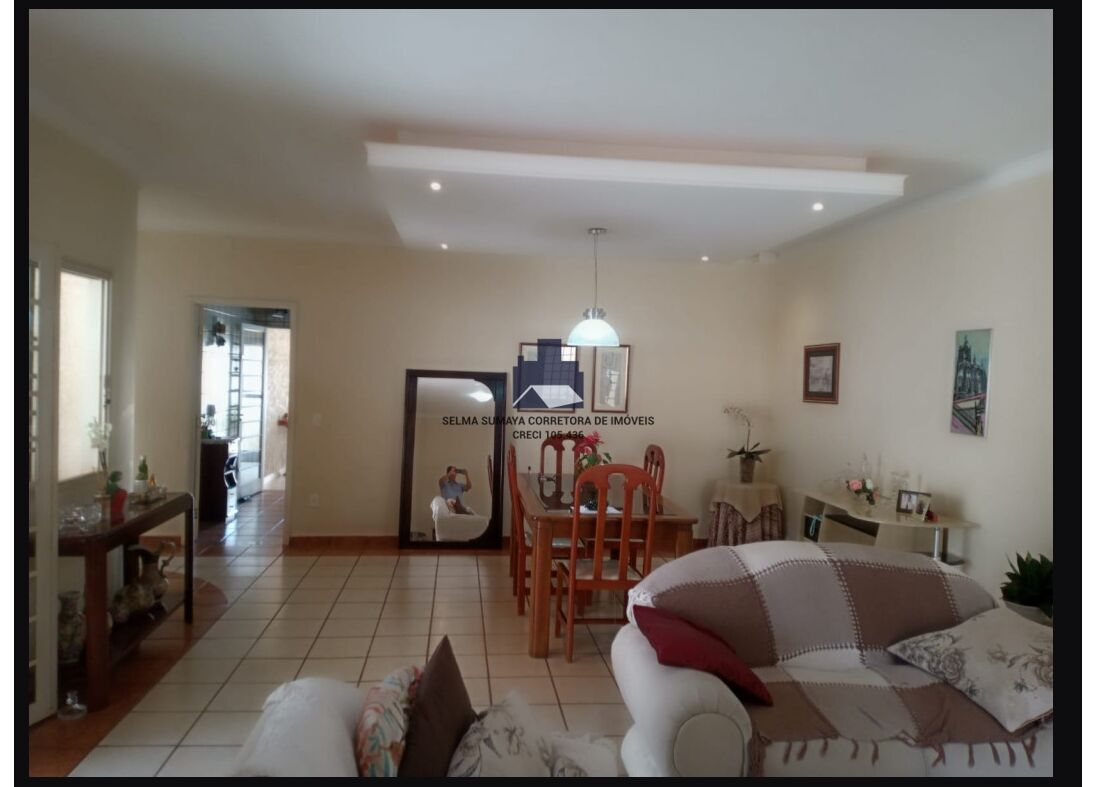 Casa com 3 quartos à venda, 206m² — foto 5 de 17