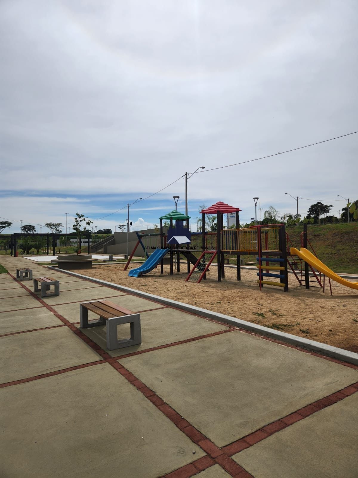 Terreno / Lote / Condomínio à venda, 300m² — foto 6 de 9