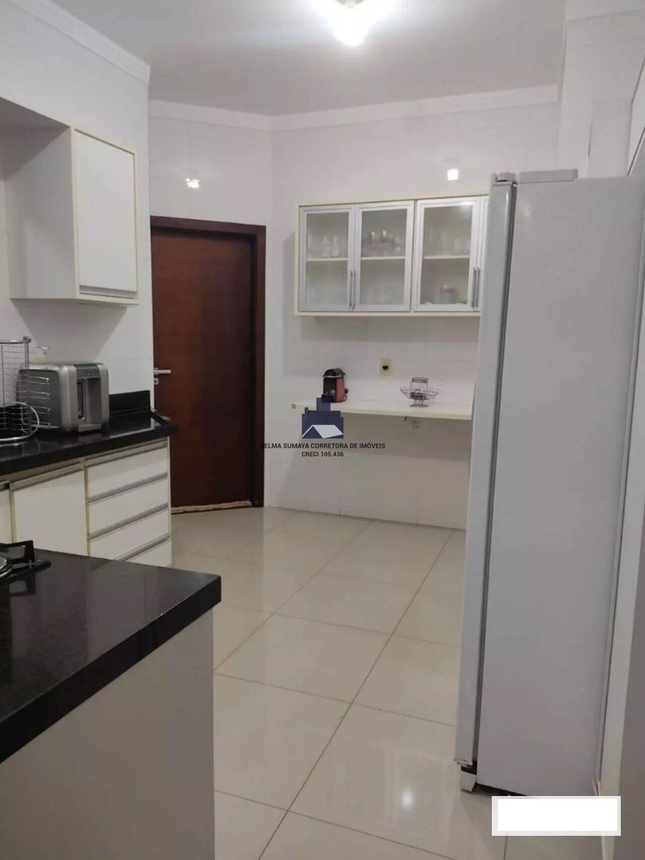 Casa de Condomínio com 3 quartos à venda, 200m² — foto 11 de 19