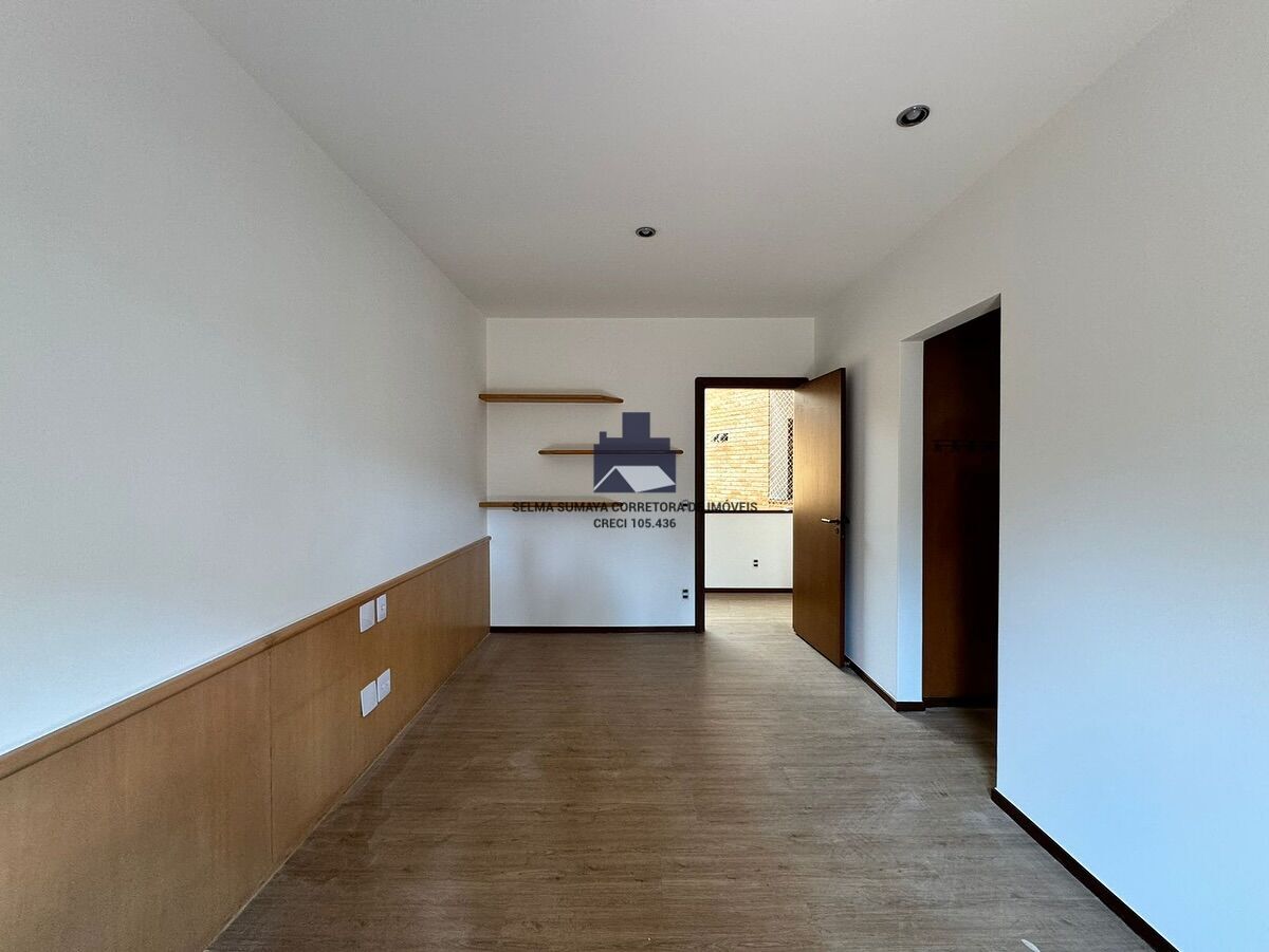 Casa de Condomínio com 4 quartos à venda, 573m² — foto 13 de 17