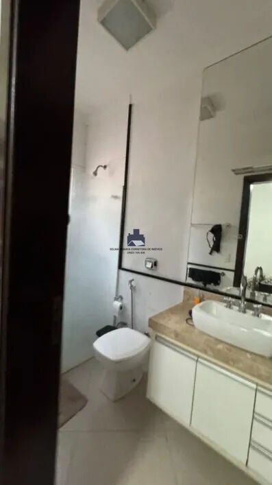 Casa de Condomínio com 3 quartos à venda, 263m² — foto 15 de 18