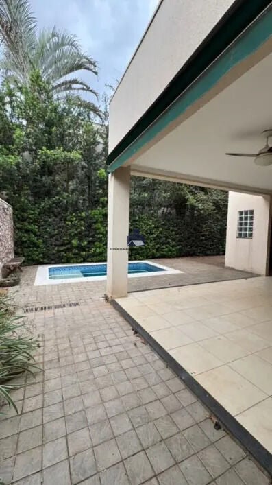 Casa de Condomínio com 3 quartos à venda, 263m² — foto 14 de 18