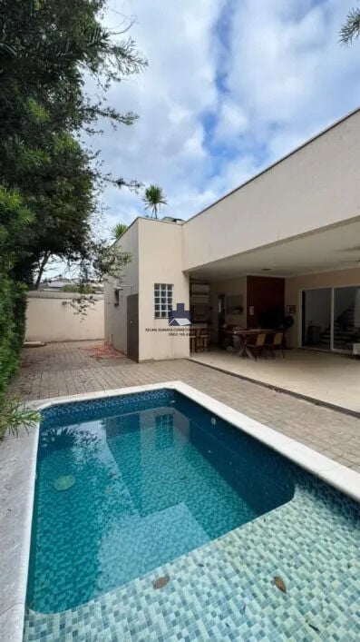 Casa de Condomínio com 3 quartos à venda, 263m² — foto 8 de 18