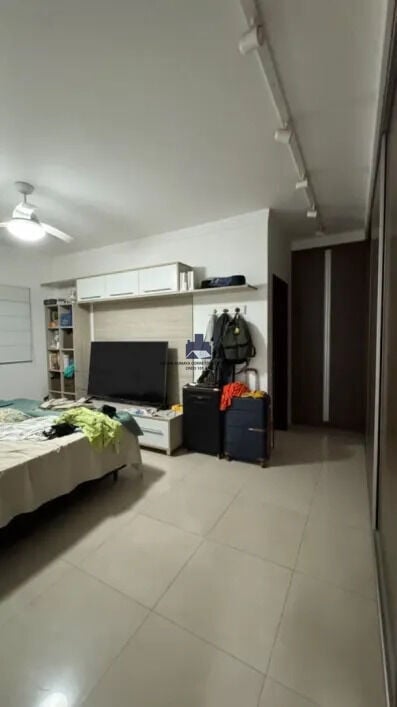 Casa de Condomínio com 3 quartos à venda, 263m² — foto 10 de 18