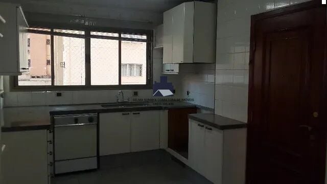 Apartamento com 3 quartos à venda, 145m² — foto 4 de 20