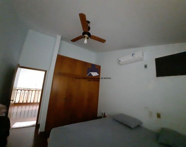 Casa com 3 quartos à venda, 320m² — foto 9 de 13