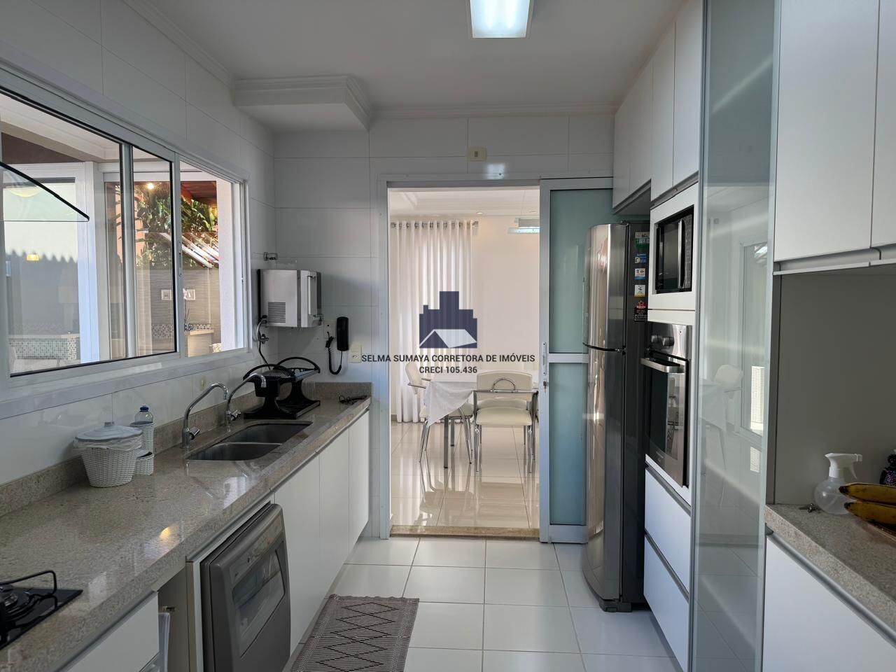 Casa de Condomínio com 3 quartos à venda, 190m² — foto 4 de 13