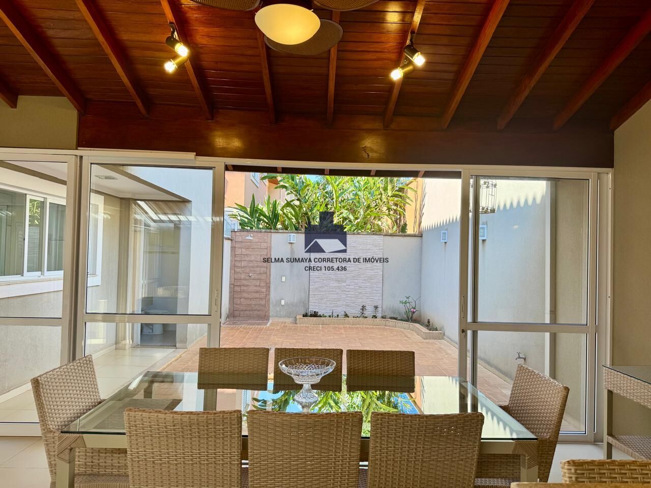 Casa de Condomínio com 3 quartos à venda, 190m² — foto 10 de 13