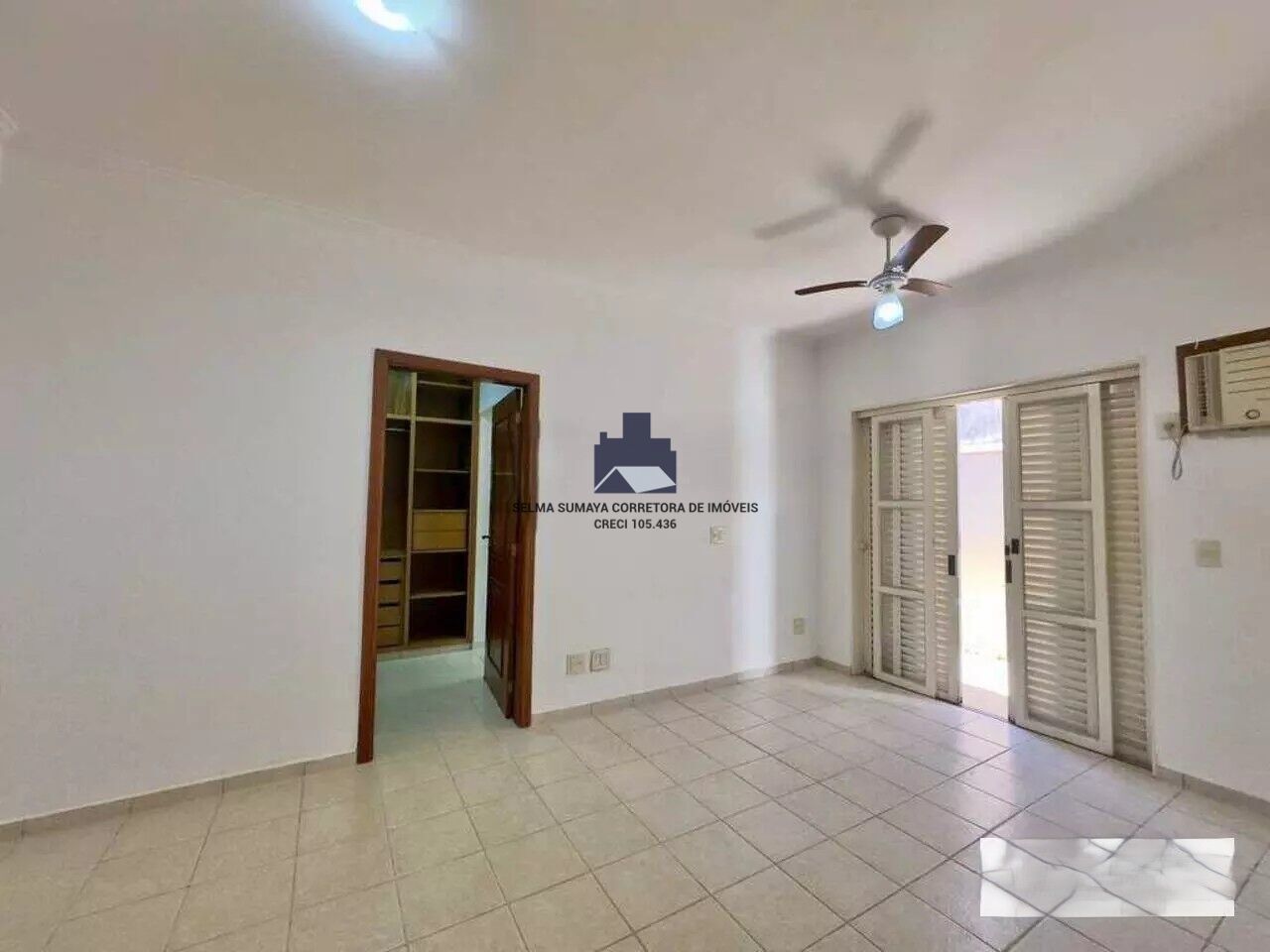 Casa de Condomínio com 3 quartos à venda, 220m² — foto 17 de 19