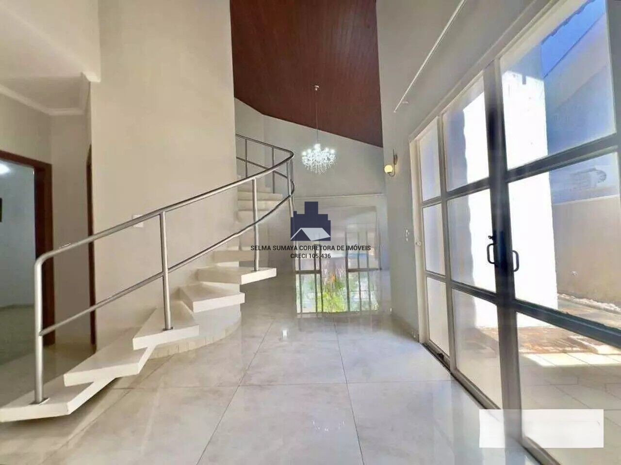 Casa de Condomínio com 3 quartos à venda, 220m² — foto 13 de 19