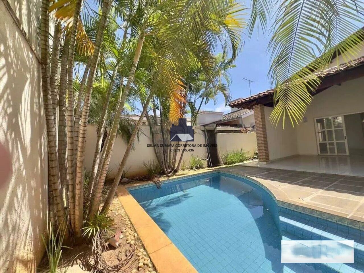 Casa de Condomínio com 3 quartos à venda, 220m² — foto 7 de 19