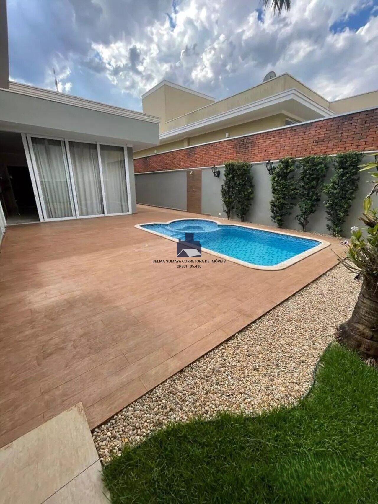 Casa de Condomínio com 4 quartos à venda, 301m² — foto 4 de 21