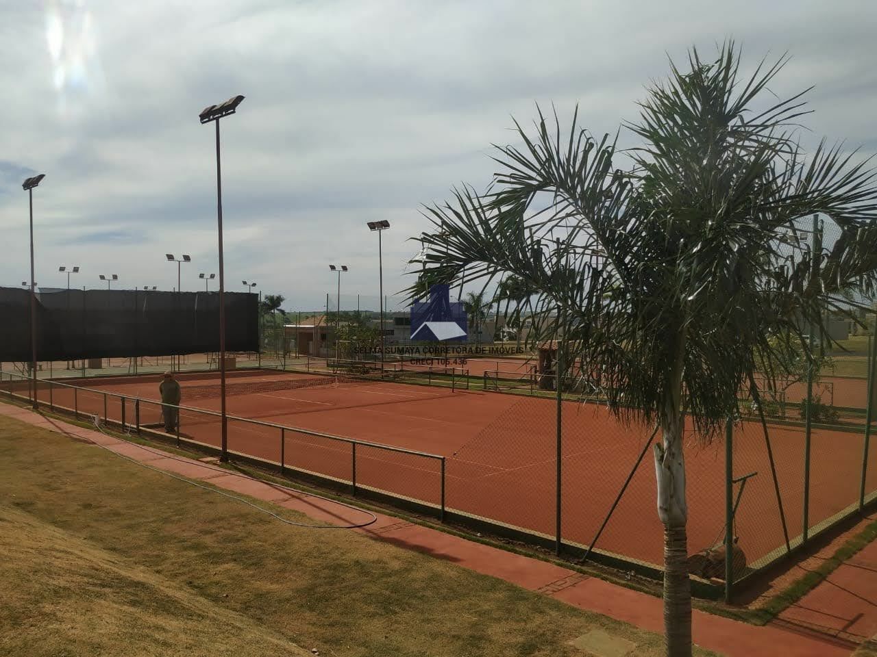 Terreno / Lote / Condomínio à venda, 377m² — foto 12 de 18