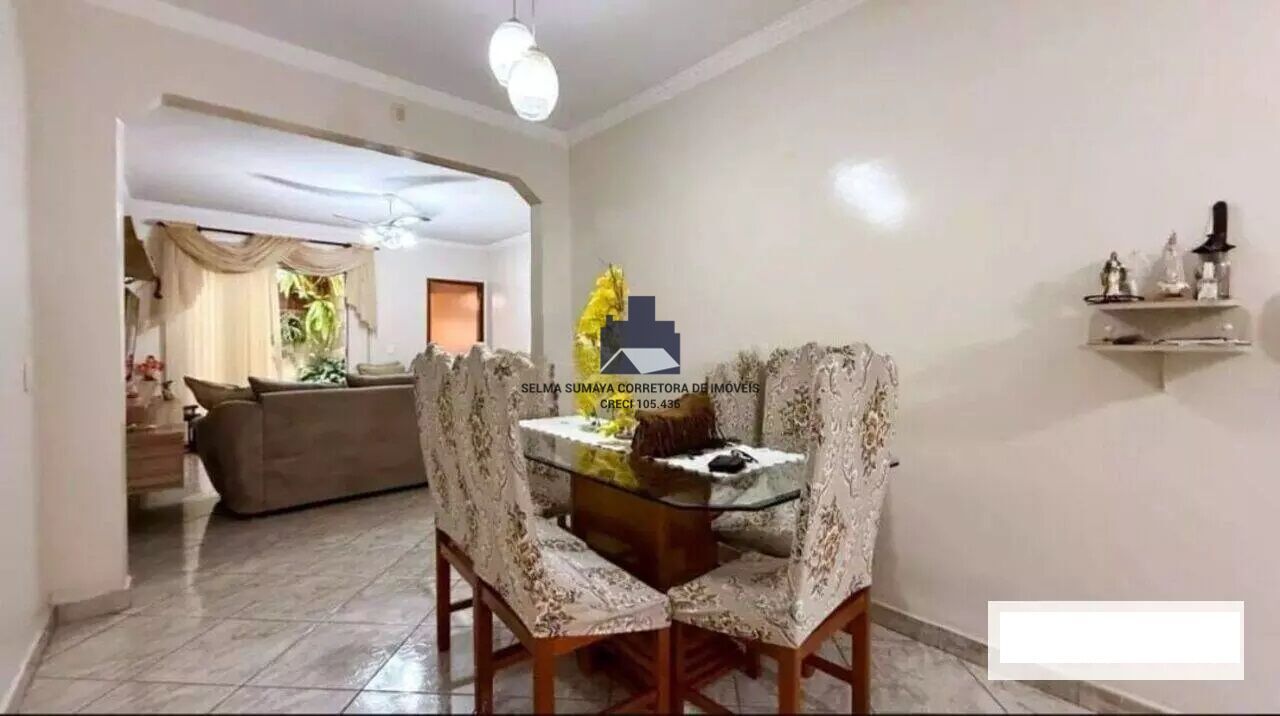 Casa com 4 quartos à venda, 269m² — foto 17 de 28