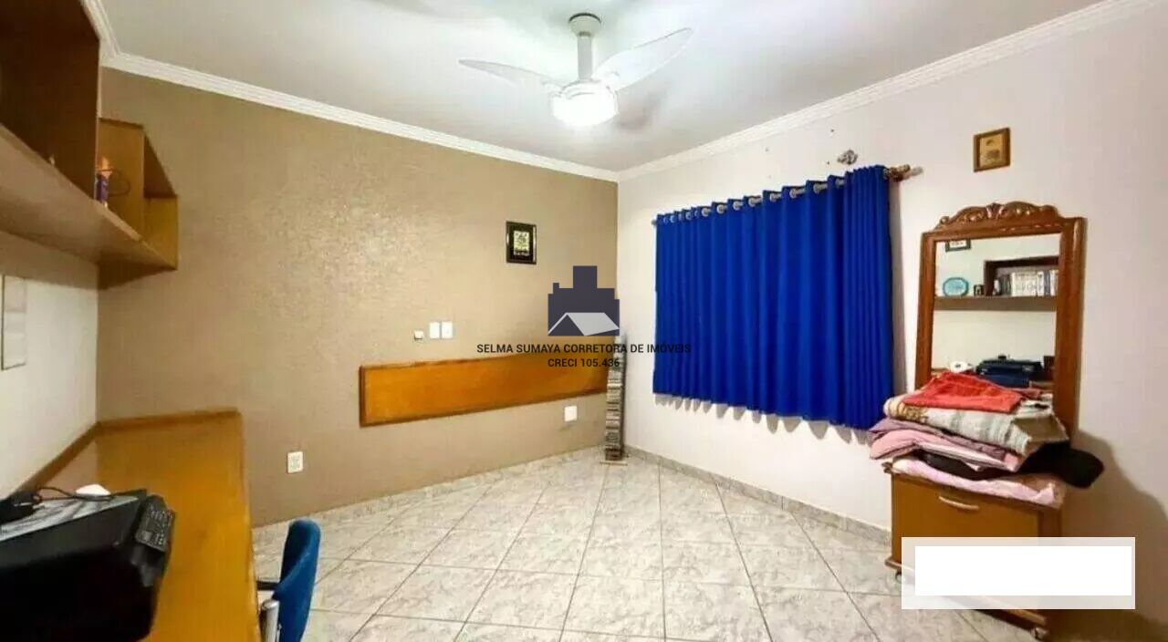Casa com 4 quartos à venda, 269m² — foto 12 de 28