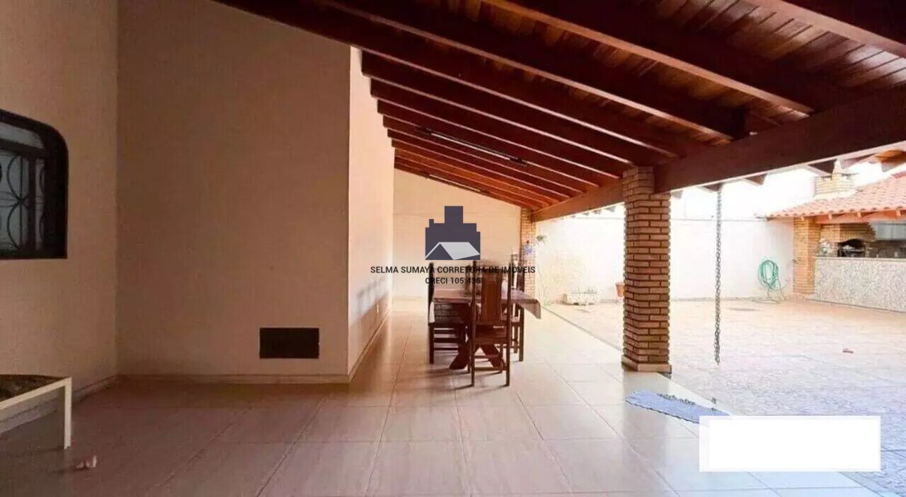 Casa com 4 quartos à venda, 269m² — foto 16 de 28