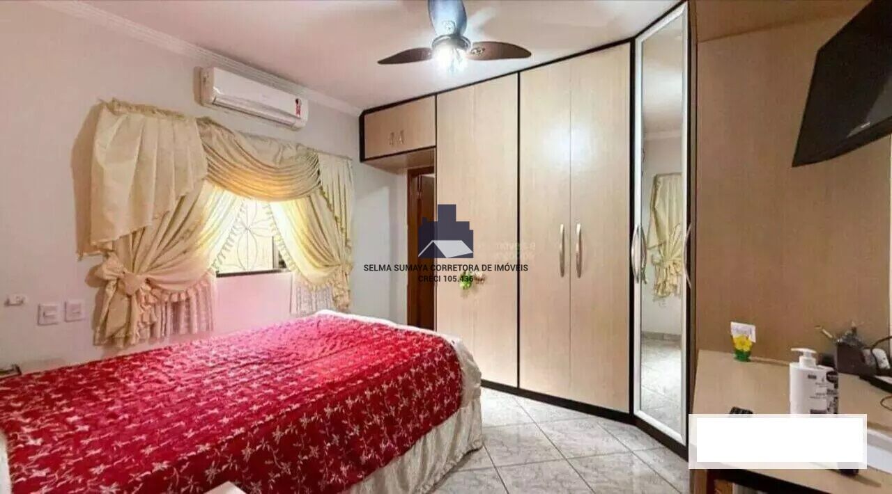 Casa com 4 quartos à venda, 269m² — foto 15 de 28
