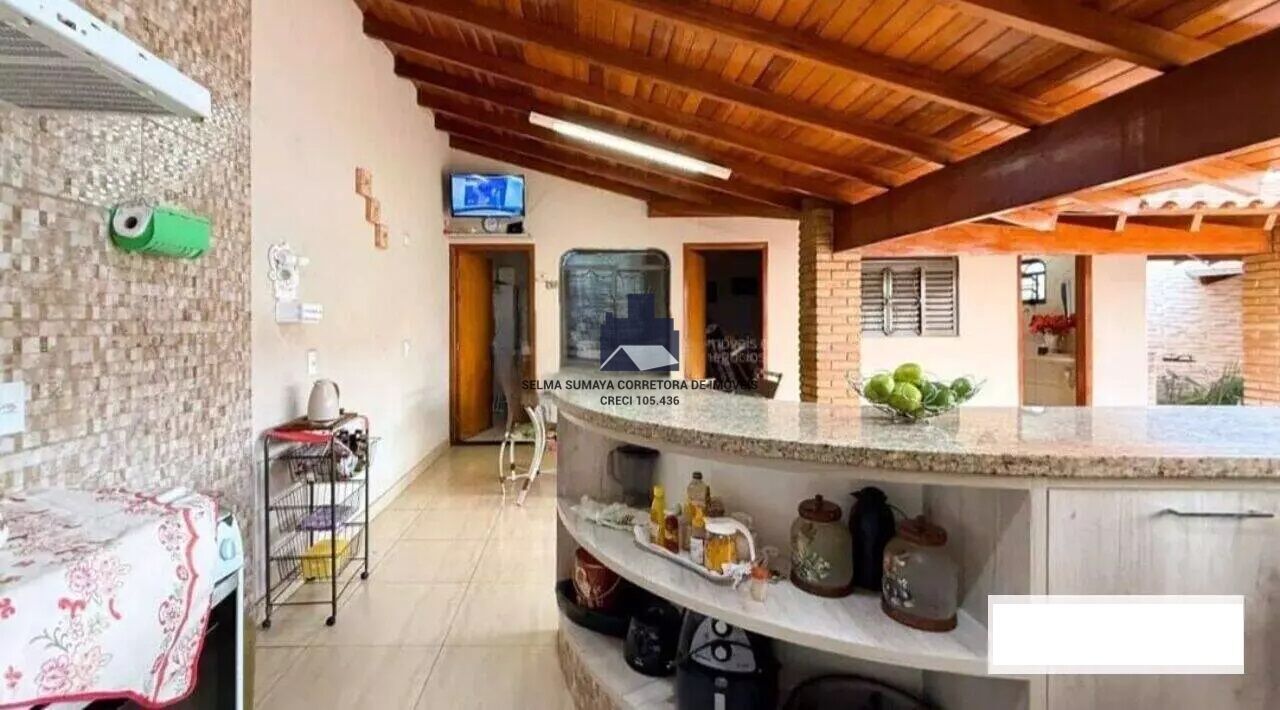 Casa com 4 quartos à venda, 269m² — foto 25 de 28