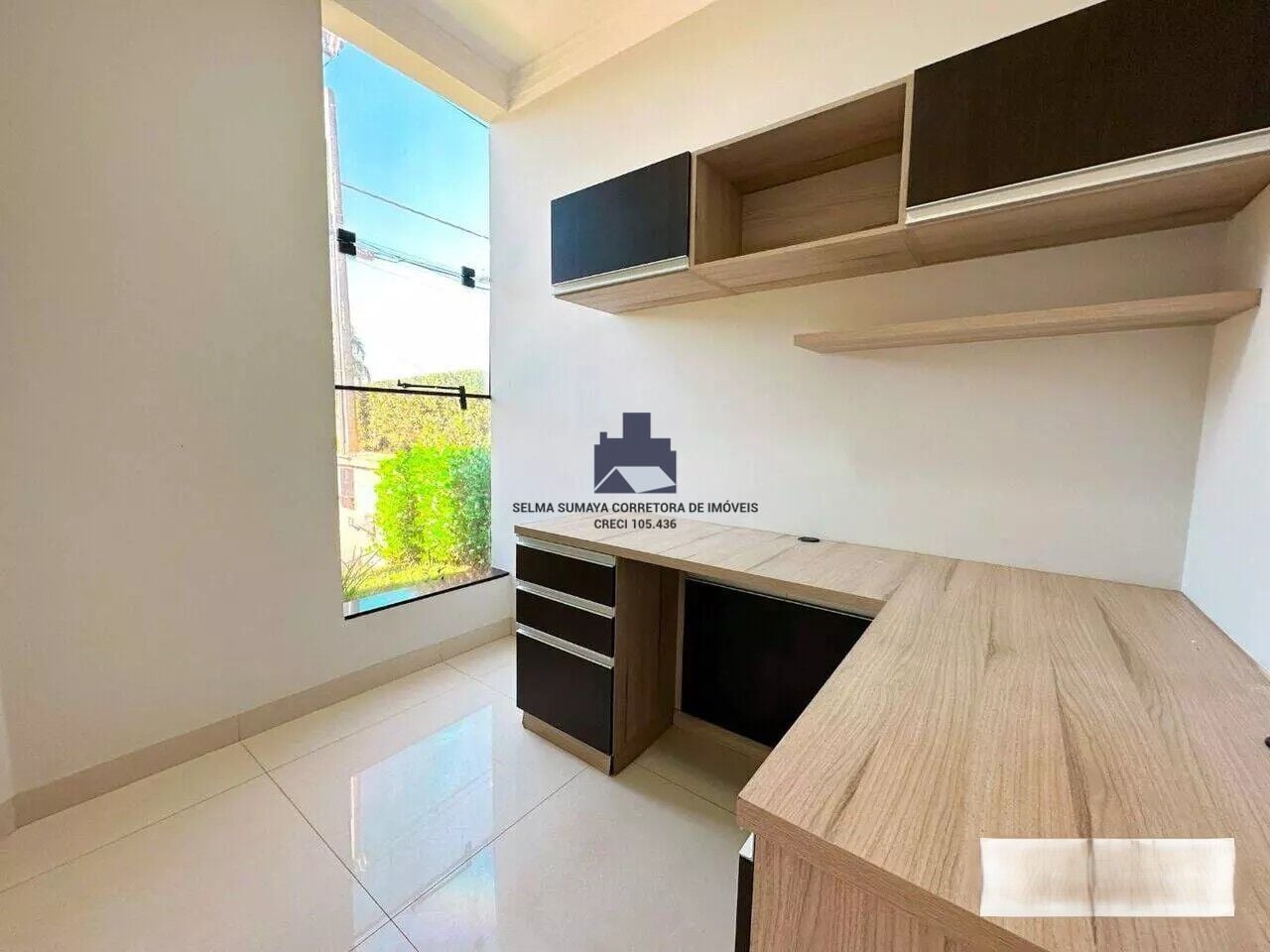 Casa de Condomínio com 3 quartos à venda, 250m² — foto 12 de 26