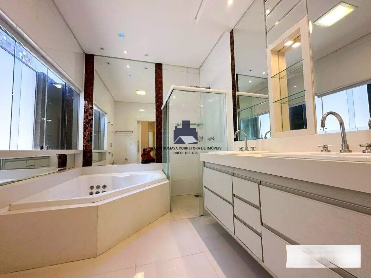 Casa de Condomínio com 3 quartos à venda, 250m² — foto 8 de 26