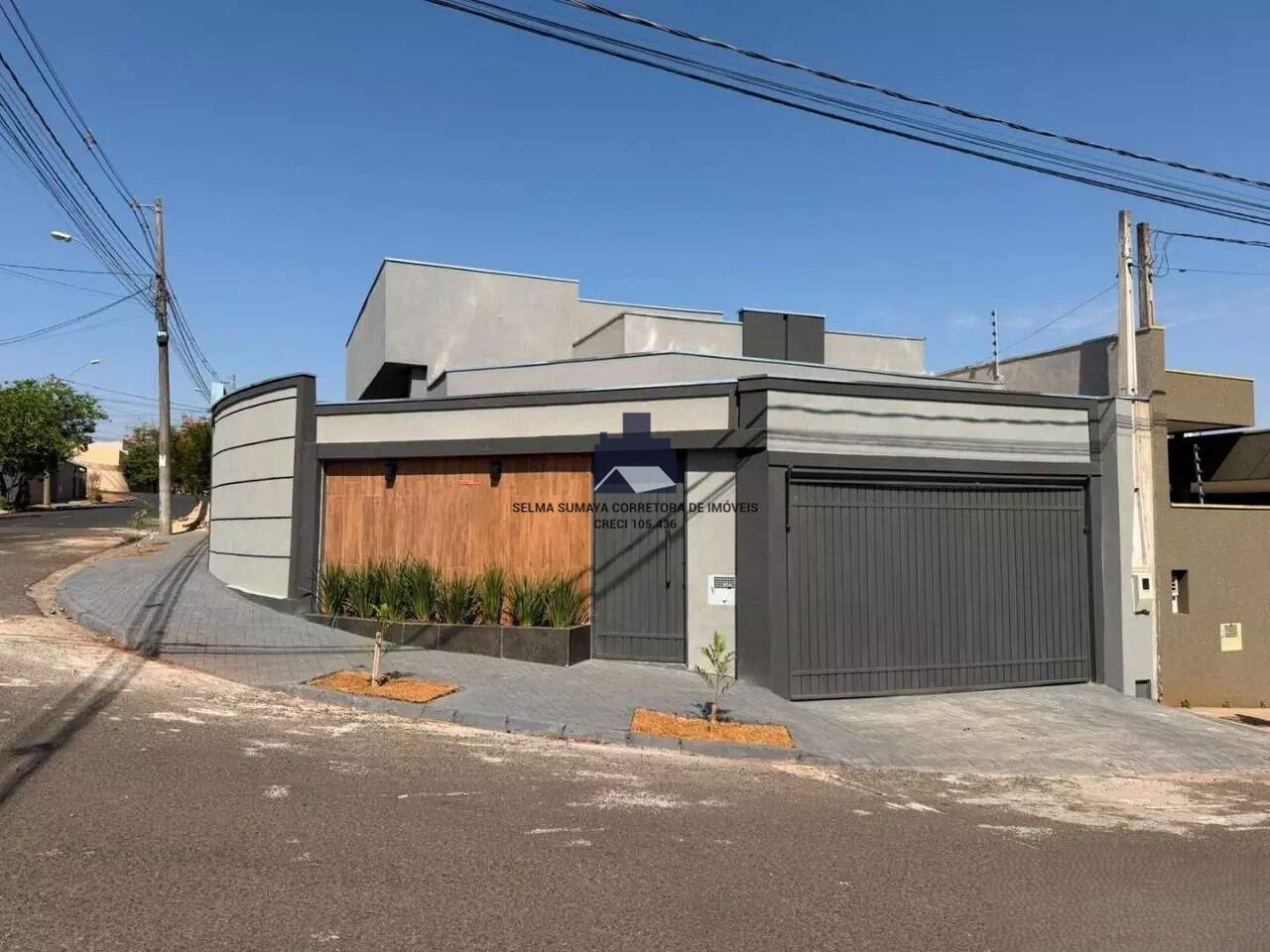 Casa com 3 quartos à venda, 120m² — foto 1 de 15