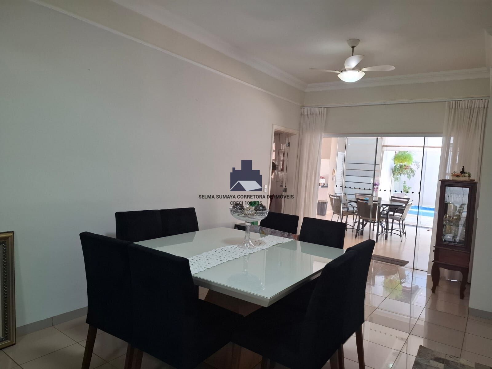Casa de Condomínio com 3 quartos à venda, 230m² — foto 13 de 38
