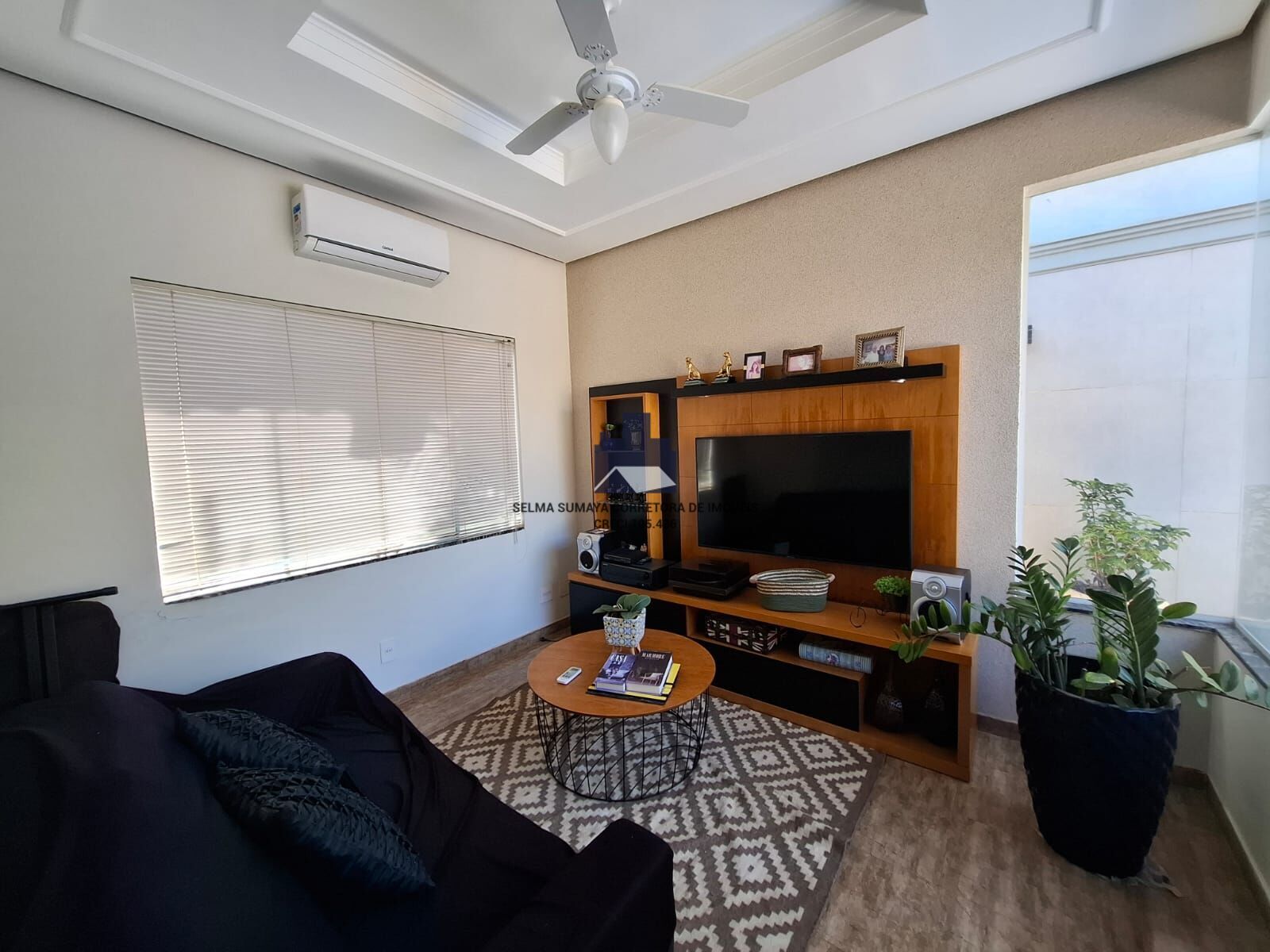 Casa de Condomínio com 3 quartos à venda, 230m² — foto 11 de 38