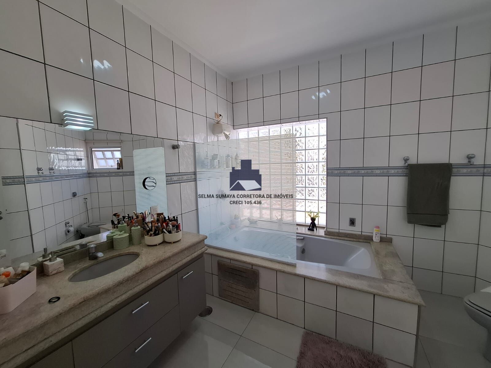 Casa de Condomínio com 3 quartos à venda, 230m² — foto 22 de 38