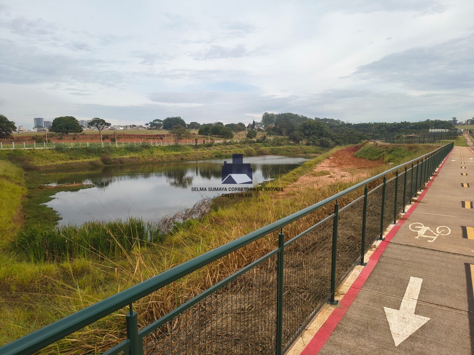 Terreno / Lote / Condomínio à venda, 243m² — foto 6 de 14